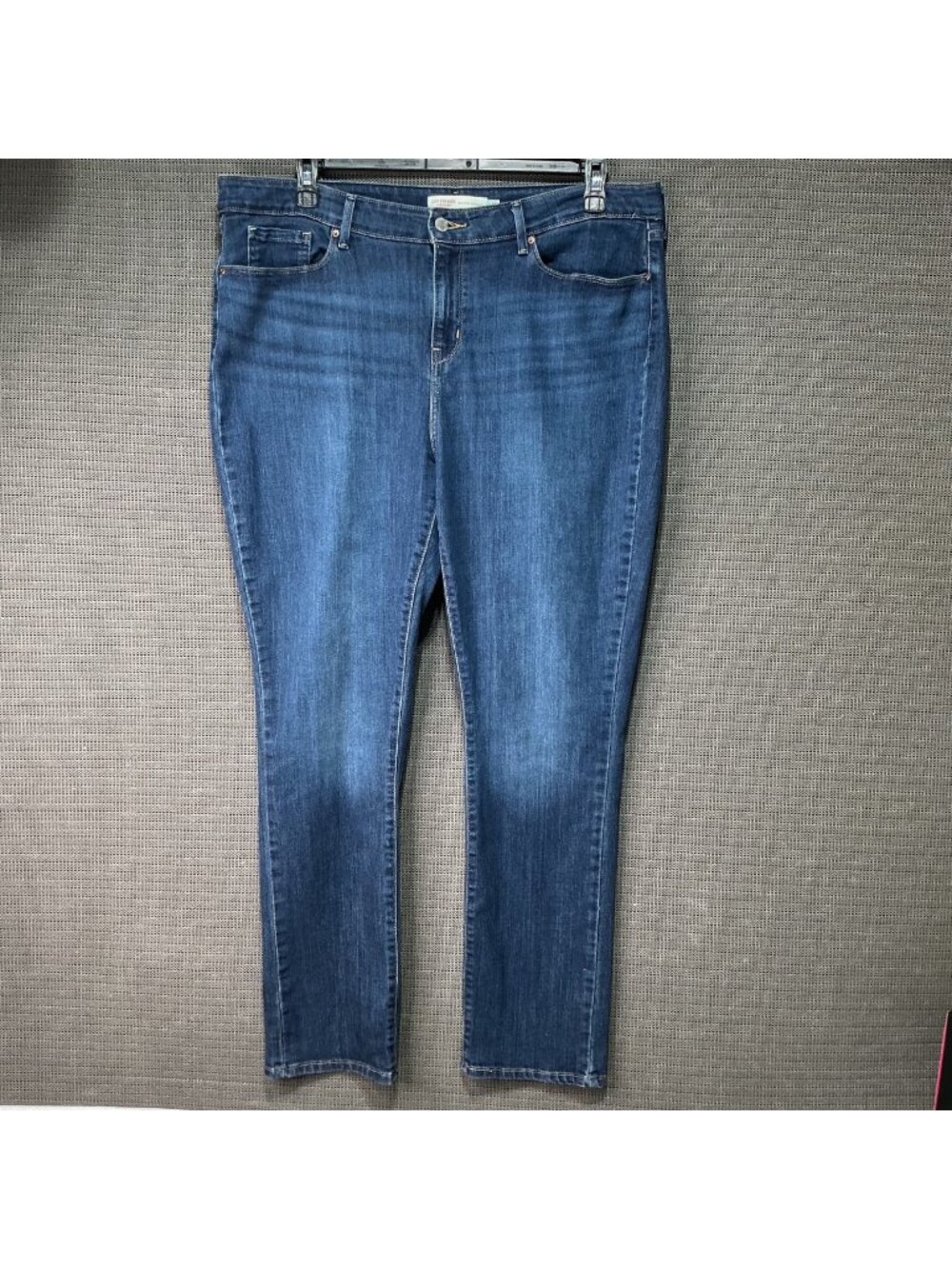 Levi Strauss Signature Womens Mid-Rise Straight Jeans Size 18 Blue Denim